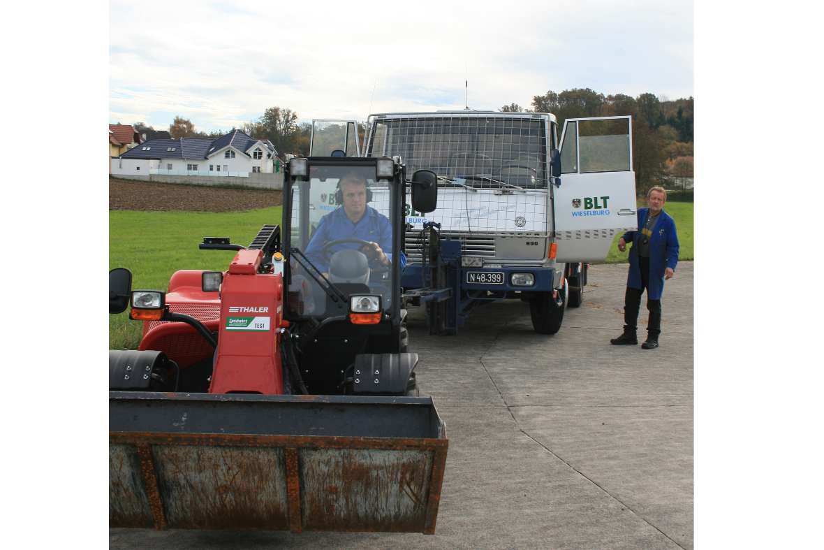 Zugleistung mit Bremswagen (Traktor mit Bremswagen auf der Prüfstrecke)