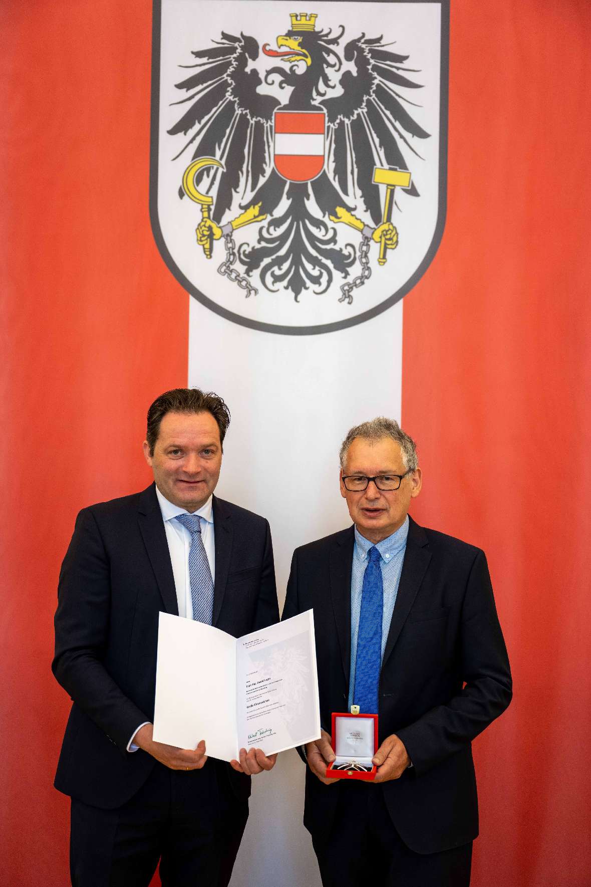 Ehrenzeichenverleihung